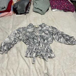 Forever 21 Black and White Blouse